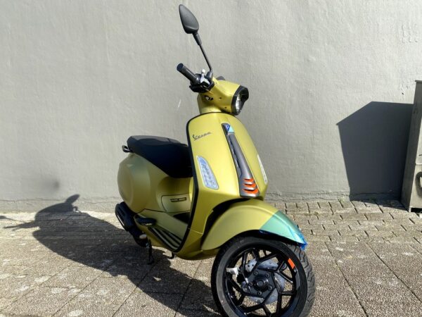 Vespa Sprint S E5+ Facelift 2025 45km Verde Ambizioso Matt - Afbeelding 3