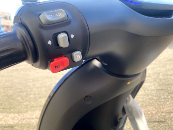 Segway E300SE Launch Edition Elektrische Motorscooter - Afbeelding 6